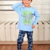 Çocuk dinozor temalı pijama takımı.