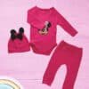 Minnie Mouse desenli pembe bebek kıyafeti.