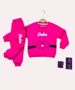 Pembe çocuk eşofman takımı.